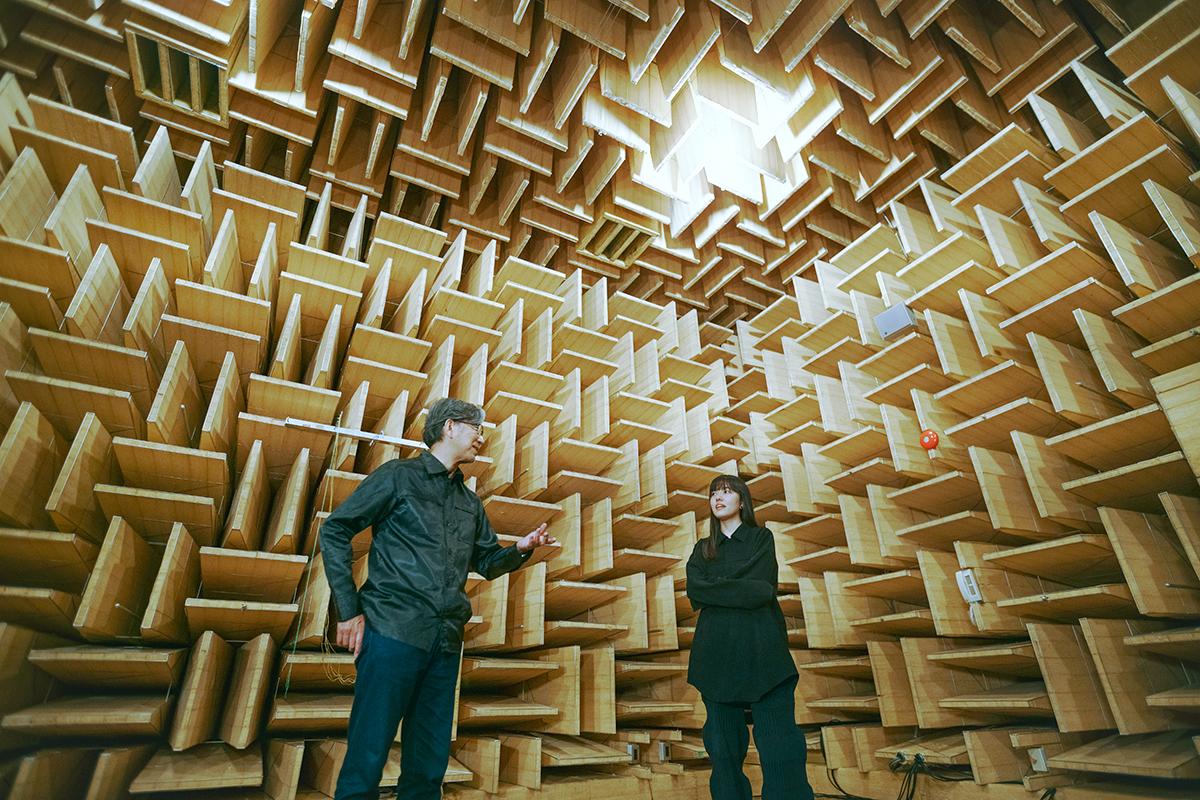 Anechoic Chamber: ONOSOKKI /  Photo: Eito Takahashi(TWOTONE) 