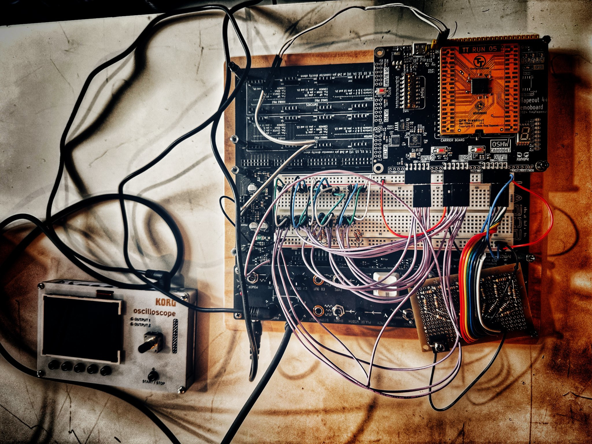 picture of bytebeat chip with its development board